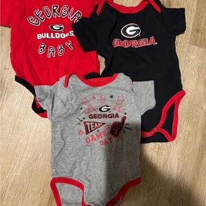 Georgia Bulldogs Baby Onesie Set - Red, Black, and Gray 6-9 mo